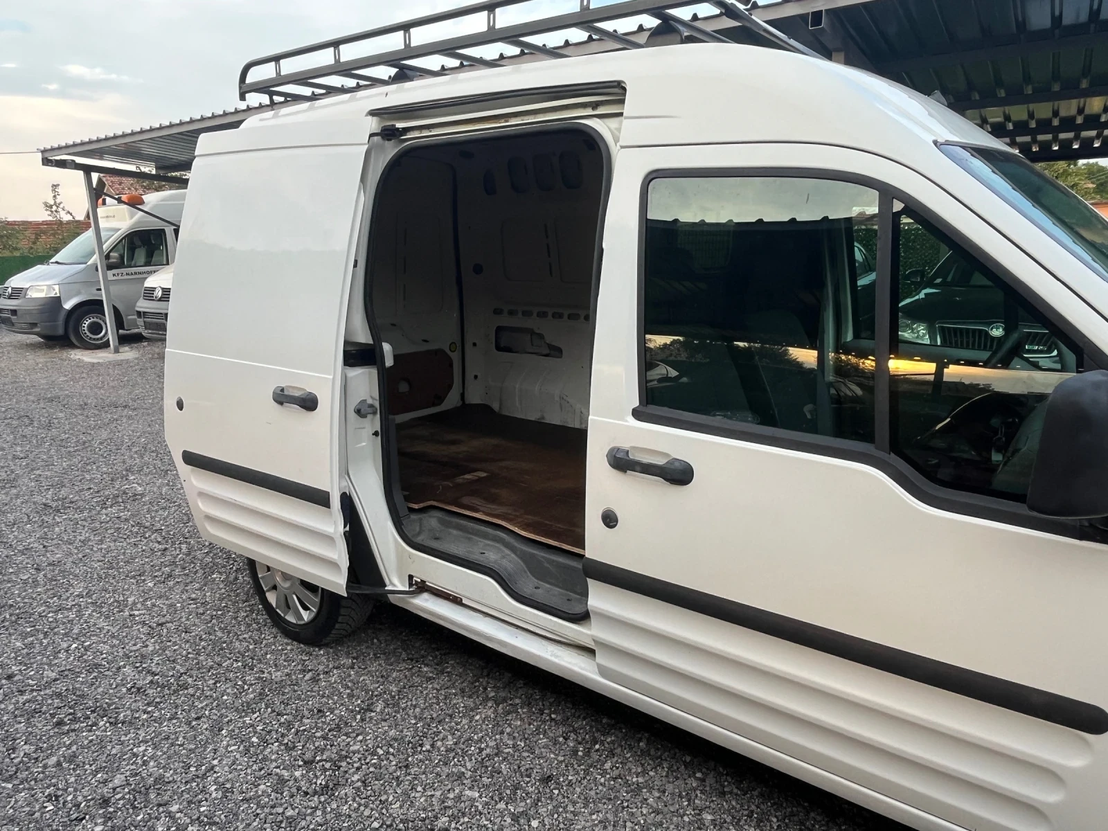 Ford Connect 1.8 90кс , снимка 10 - Автомобили и джипове - 55317475