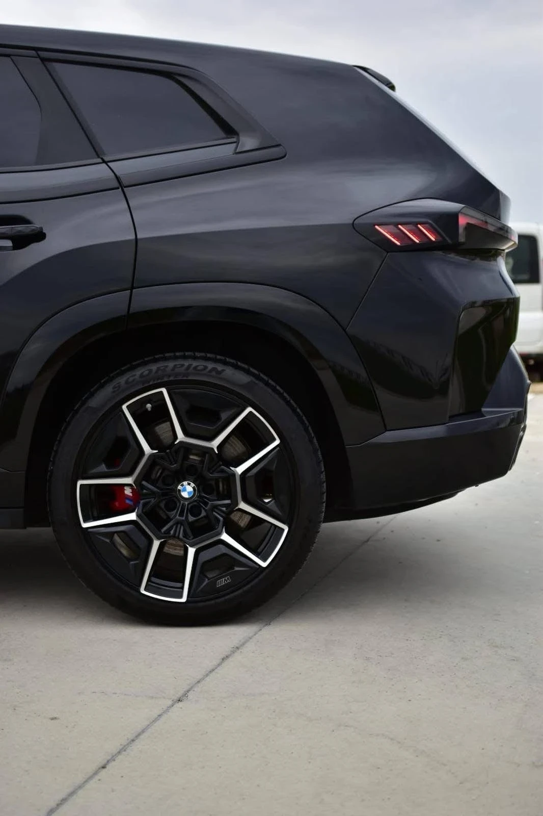 BMW XM HYBRID ������� ���� LED ���� B&W ������ 100% | Mobile.bg � ����������� 3