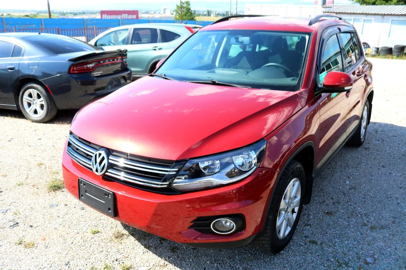 VW Tiguan 2.0 TSI 4x4, снимка 12 - Автомобили и джипове - 46417297