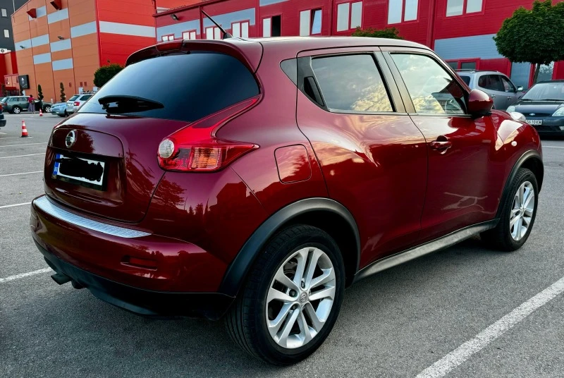 Nissan Juke, снимка 8 - Автомобили и джипове - 47329359