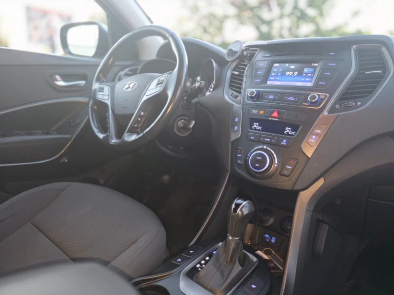 Hyundai Santa fe 2.4 MPI 4WD ГАЗ/Бензин, снимка 9 - Автомобили и джипове - 52878739