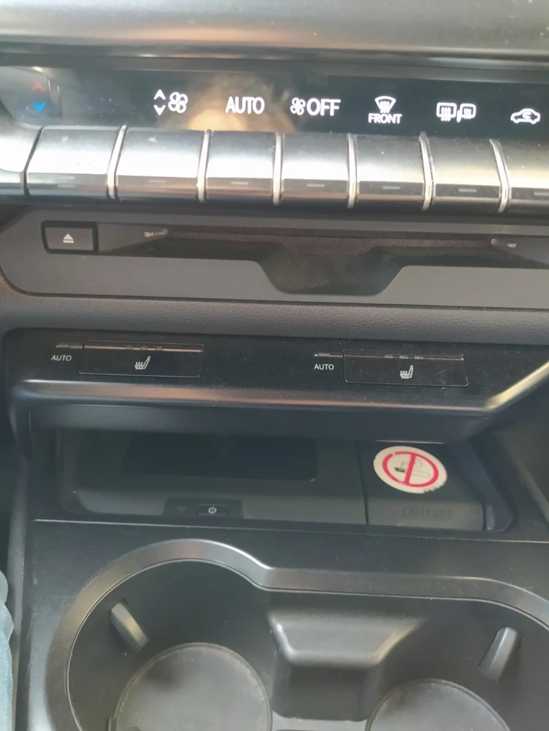 Lexus UX 250h 250HIBRID, снимка 6 - Автомобили и джипове - 52702883