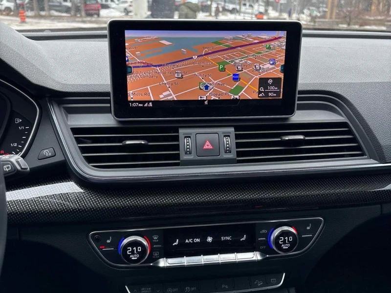 Audi SQ5 * Technik * CARFAX * БЕЗ ПЪРВОНАЧАЛНА ВНОСКА, снимка 9 - Автомобили и джипове - 53110083