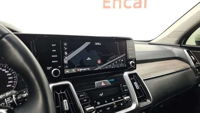 Kia Sorento, снимка 7 - Автомобили и джипове - 55552077