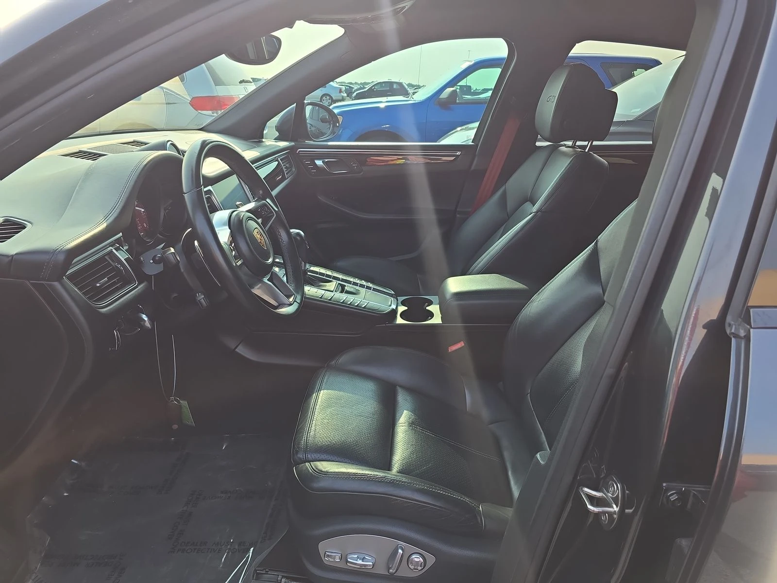 Porsche Macan GTS* BOSE* KEYELSS* ПОДГРЕВ* КАМЕРА* ЧЕРВЕНИ КОЛАН - изображение 10