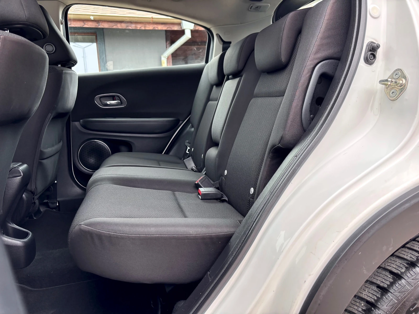 Honda Hr-v, снимка 13 - Автомобили и джипове - 53681493