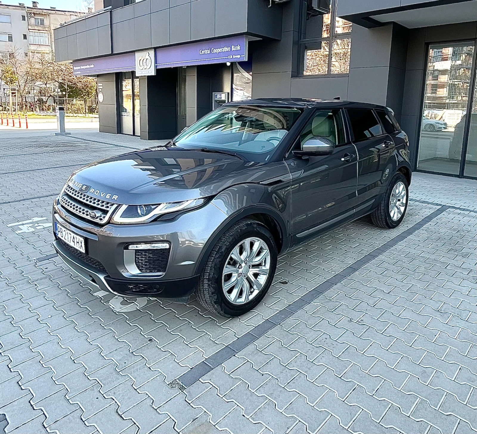 Land Rover Range Rover Evoque FACELIFT 2.0 ����� SD4 4x4 240 �.� | Mobile.bg � ����������� 1
