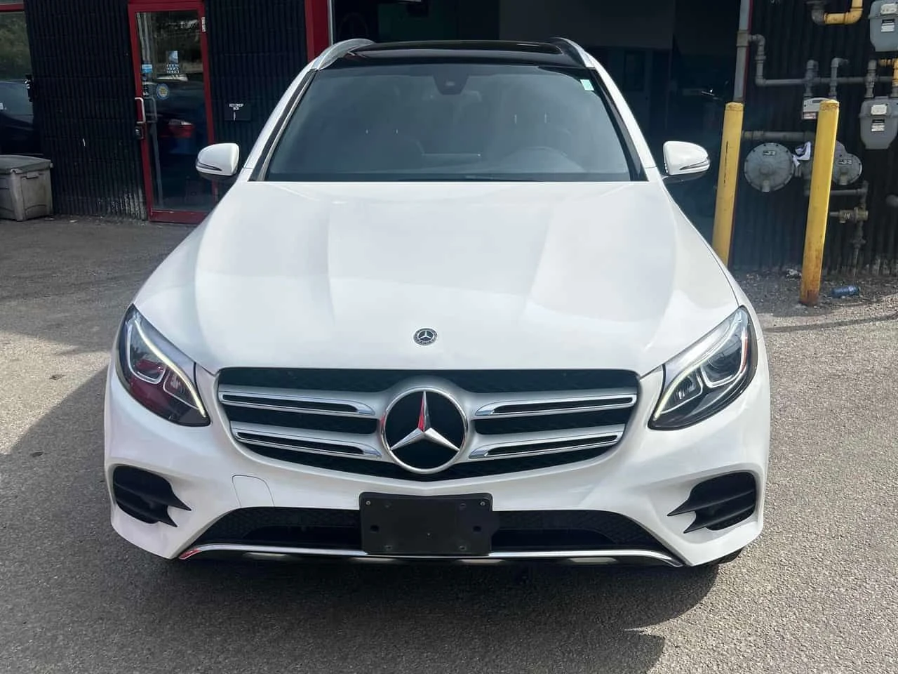 Mercedes-Benz GLC 300 КЛИП/ПАНОРАМА/ПОДГРЕВ/CARFAX/ФИНАНСИРАНЕ