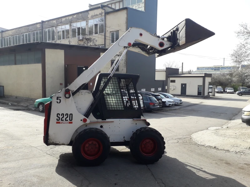 Мини челни товарачи Bobcat S 220, снимка 1 - Индустриална техника - 49523850