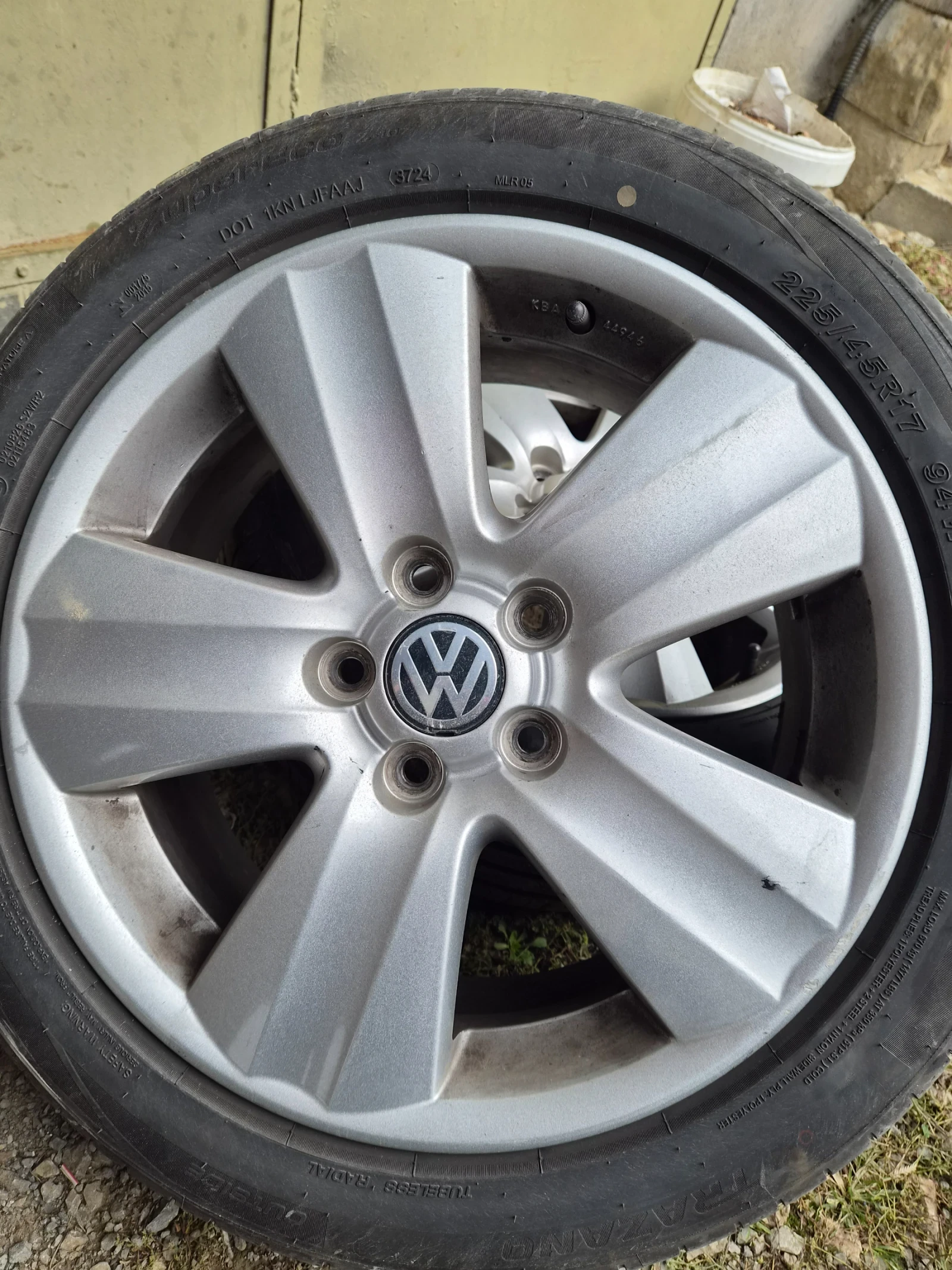 ���� � ������ 225/45R17 | Mobile.bg � ����������� 2