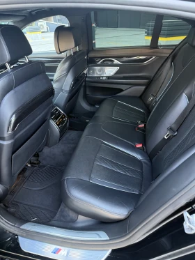BMW 750 i xDrive M , снимка 11