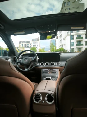 Mercedes-Benz E 300 AMG пакет, 4 matic, 360, Pano, Burmester , снимка 10