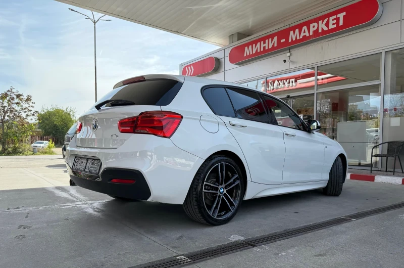 BMW 118 Face 2018! M PACKET!Реални км!, снимка 3 - Автомобили и джипове - 47637423