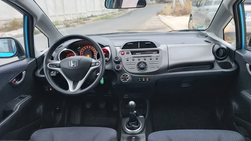 Honda Jazz лек, снимка 10 - Автомобили и джипове - 47959709