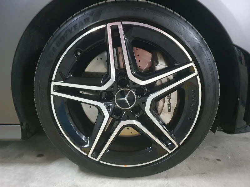 Mercedes-Benz CLA 350 AMG, снимка 16 - Автомобили и джипове - 47967580