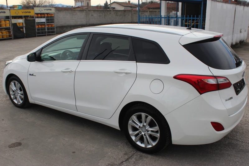 Hyundai I30 1.6 GDI 135к.с. Уникат Швейцария, снимка 8 - Автомобили и джипове - 48492694