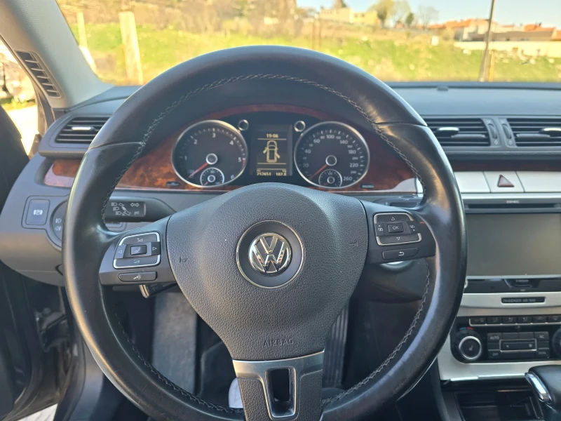 VW Passat, снимка 11 - Автомобили и джипове - 49596567