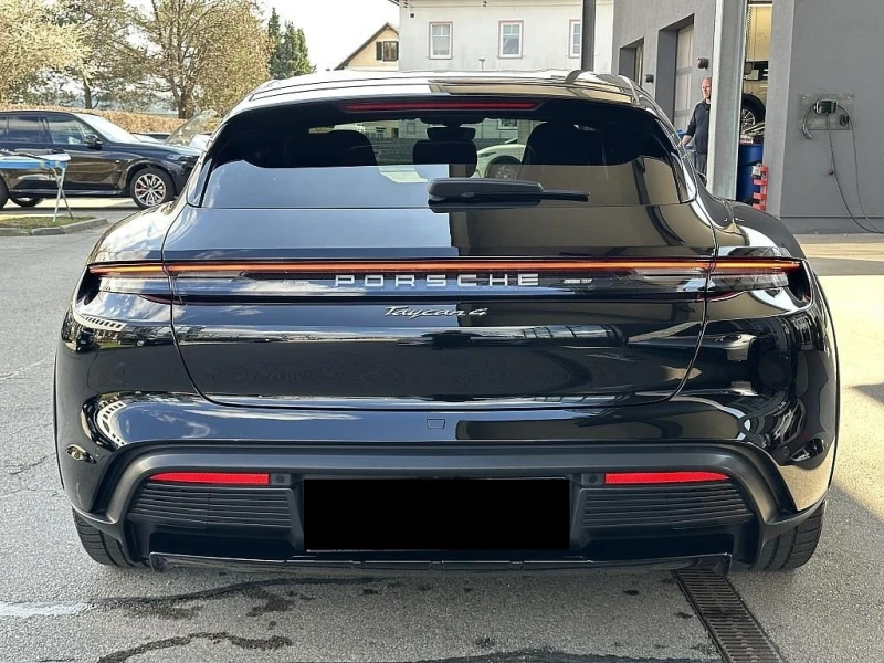 Porsche Taycan 4 CROSS TURISMO/FACELIFT/SPORT CHRONO/BOSE/LED/CAM, снимка 6 - Автомобили и джипове - 52169531
