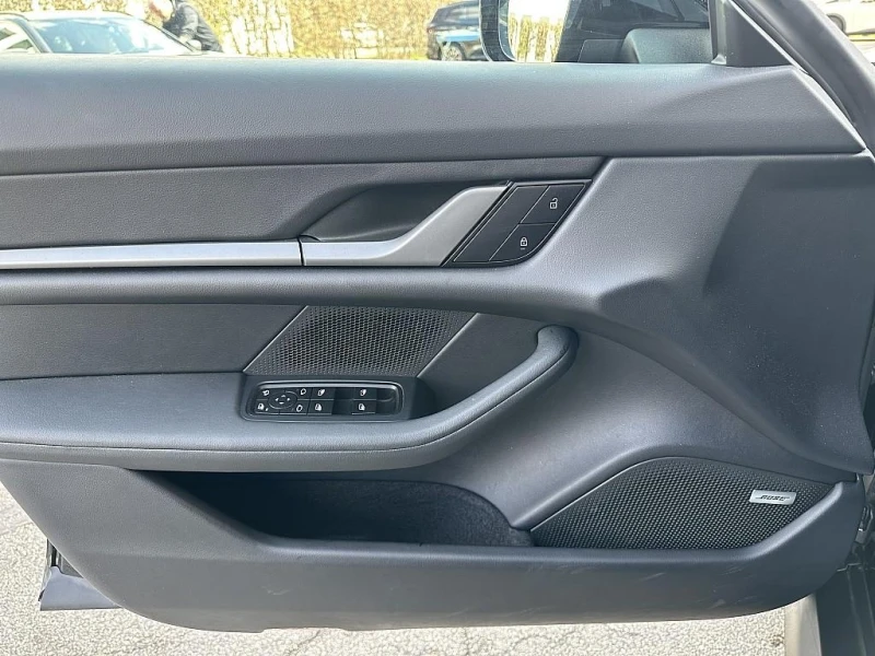 Porsche Taycan 4 CROSS TURISMO/FACELIFT/SPORT CHRONO/BOSE/LED/CAM, снимка 7 - Автомобили и джипове - 52169531