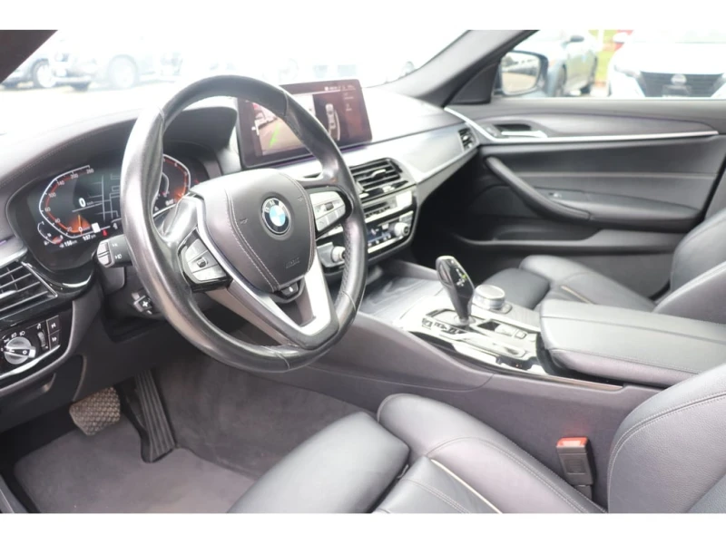 BMW 530 * xDrive * CARFAX * ЦЕНА ДО БГ, снимка 16 - Автомобили и джипове - 53012838