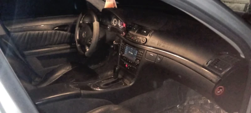Mercedes-Benz E 280, снимка 7 - Автомобили и джипове - 53089558