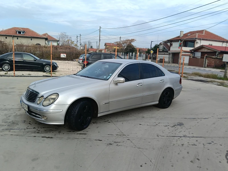 Mercedes-Benz E 280, снимка 3 - Автомобили и джипове - 53089558