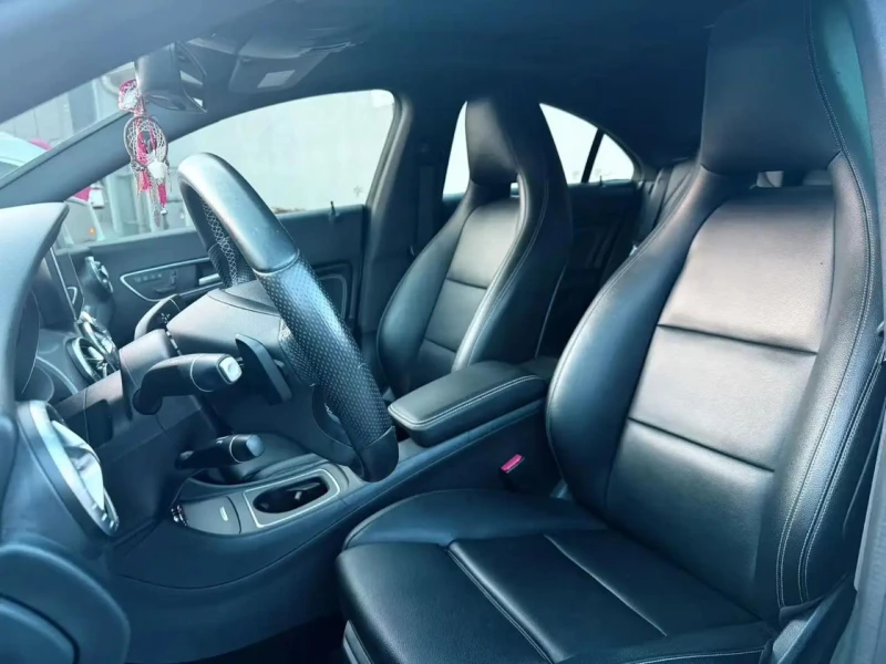 Mercedes-Benz CLA 250 * AMG PACK* KYELESS* 4 MATIC* PANO* , снимка 13 - Автомобили и джипове - 53270685