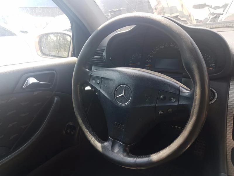 Mercedes-Benz C 220 C220 CDI Coupe, снимка 7 - Автомобили и джипове - 47459738