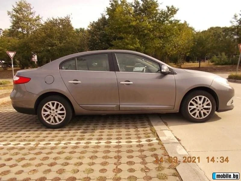 Renault Fluence 1.6 DCI 130hp, снимка 2 - Автомобили и джипове - 47985209