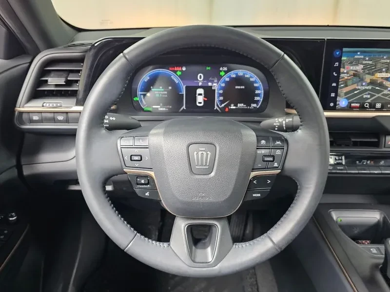 Toyota Crown 2.5 Хибрид 4x4, снимка 4 - Автомобили и джипове - 55809358