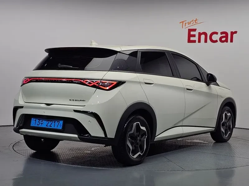 BYD Dolphin САМО 30% АВАНС, снимка 2 - Автомобили и джипове - 56223374