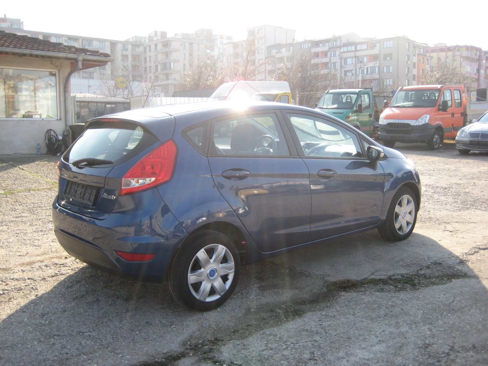 Ford Fiesta 1.4 avtomat - изображение 4