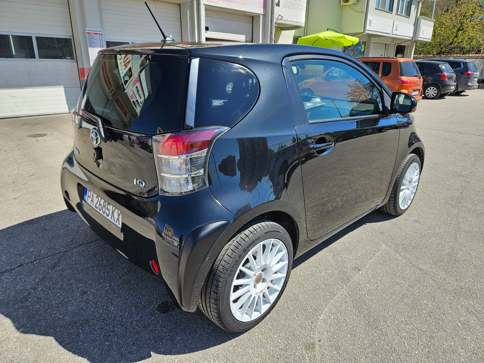 Toyota IQ 1.33 VVT-i (98 Hp) MT6 - изображение 5