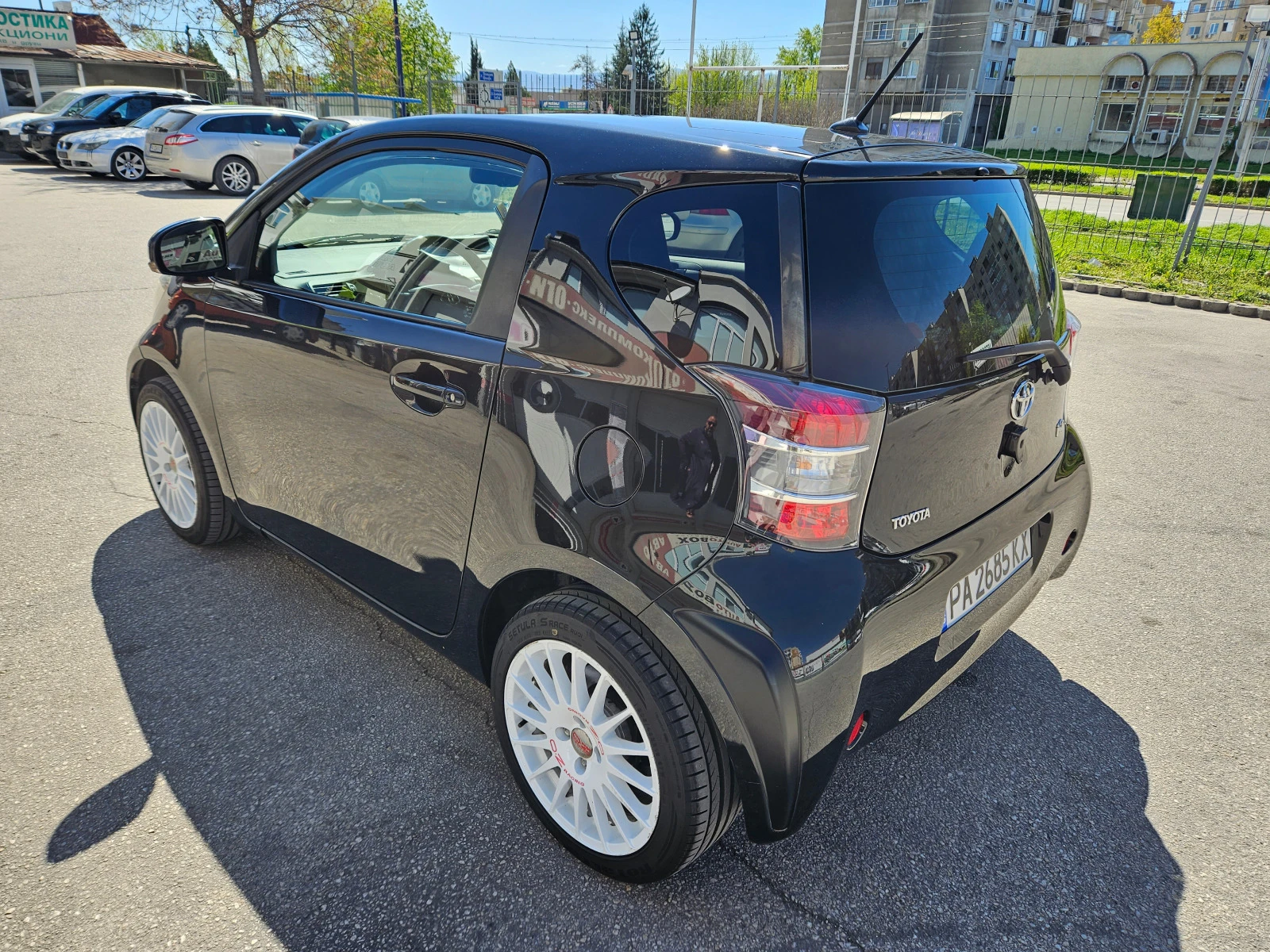 Toyota IQ 1.33 VVT-i (98 Hp) MT6 - изображение 3