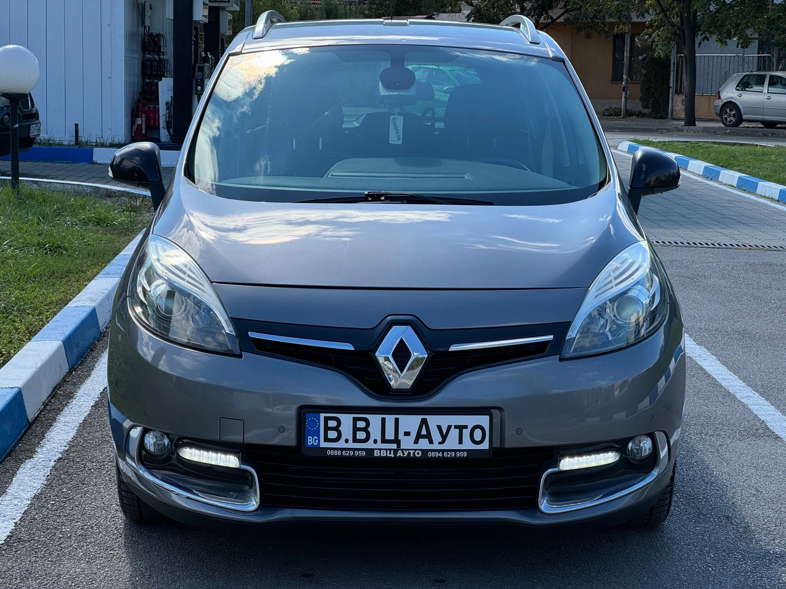 Renault Scenic 1.5DCi Автоматик - изображение 2