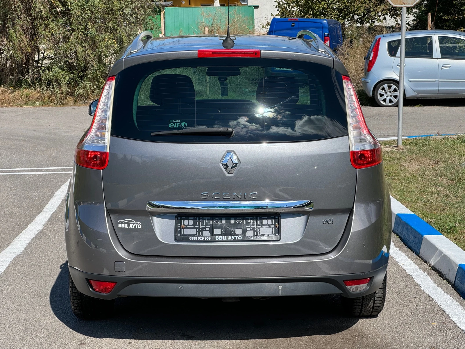 Renault Scenic 1.5DCi Автоматик - изображение 6