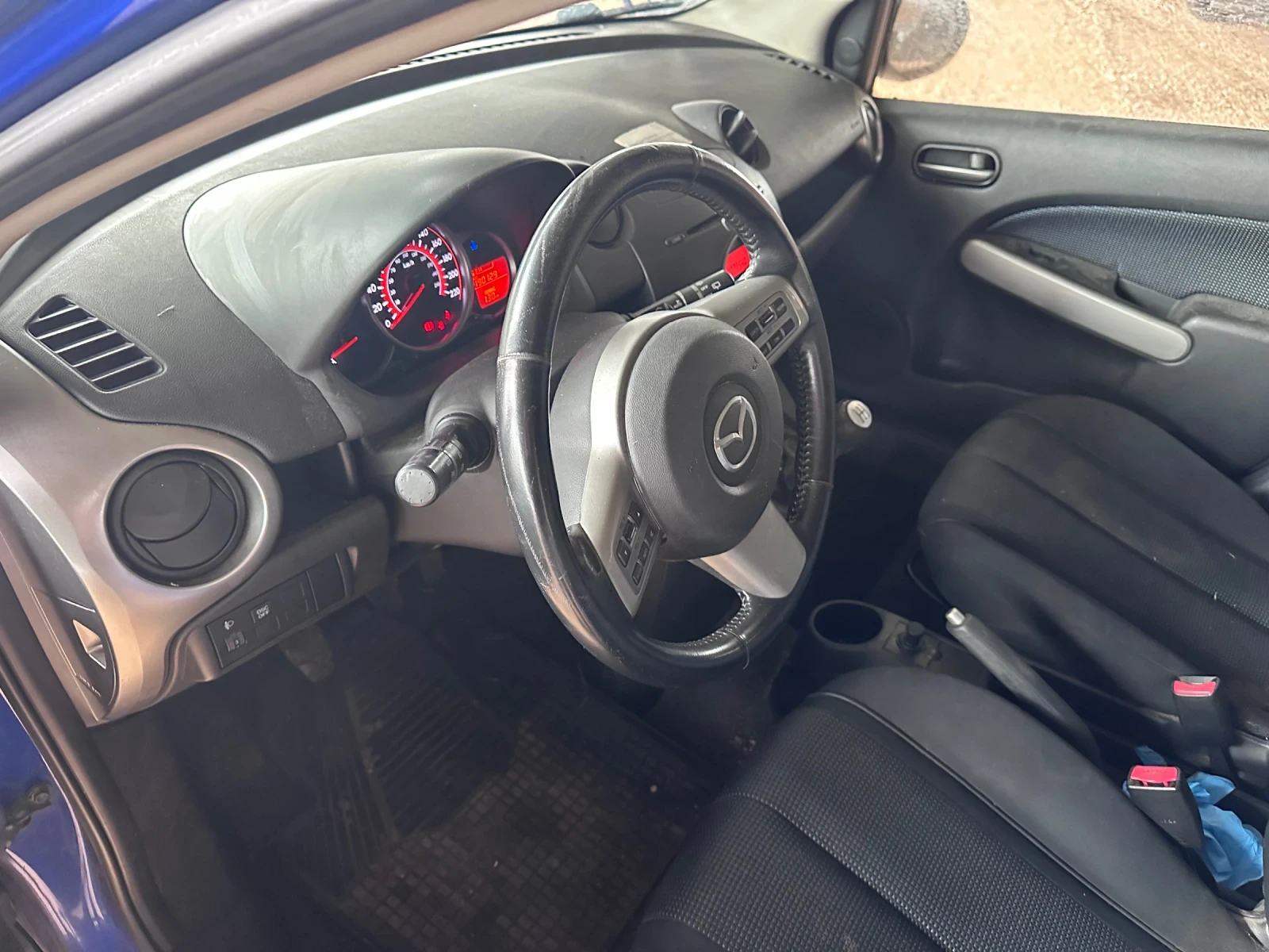 Mazda 2 1.5 | Mobile.bg — изображение 14