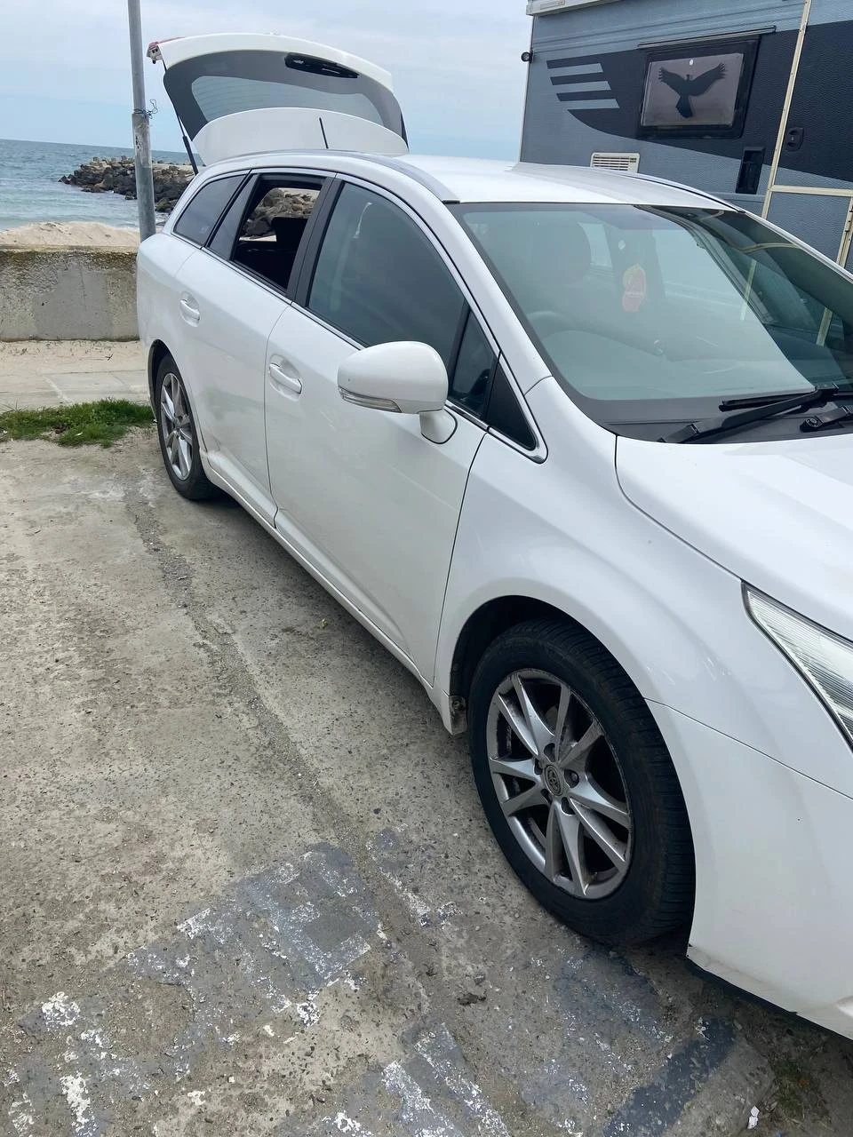 Toyota Avensis  - изображение 5