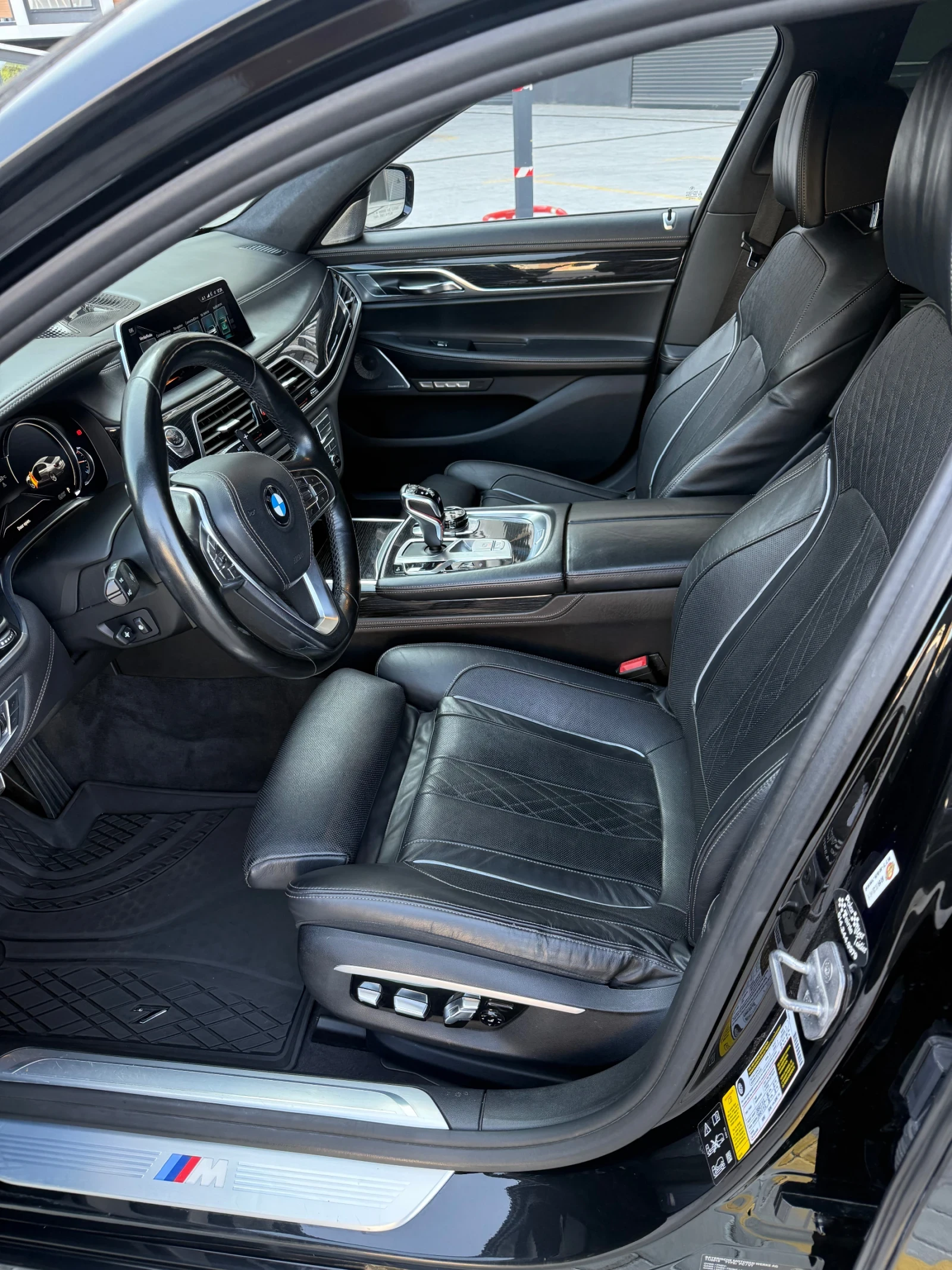 BMW 750 i xDrive M  | Mobile.bg   12