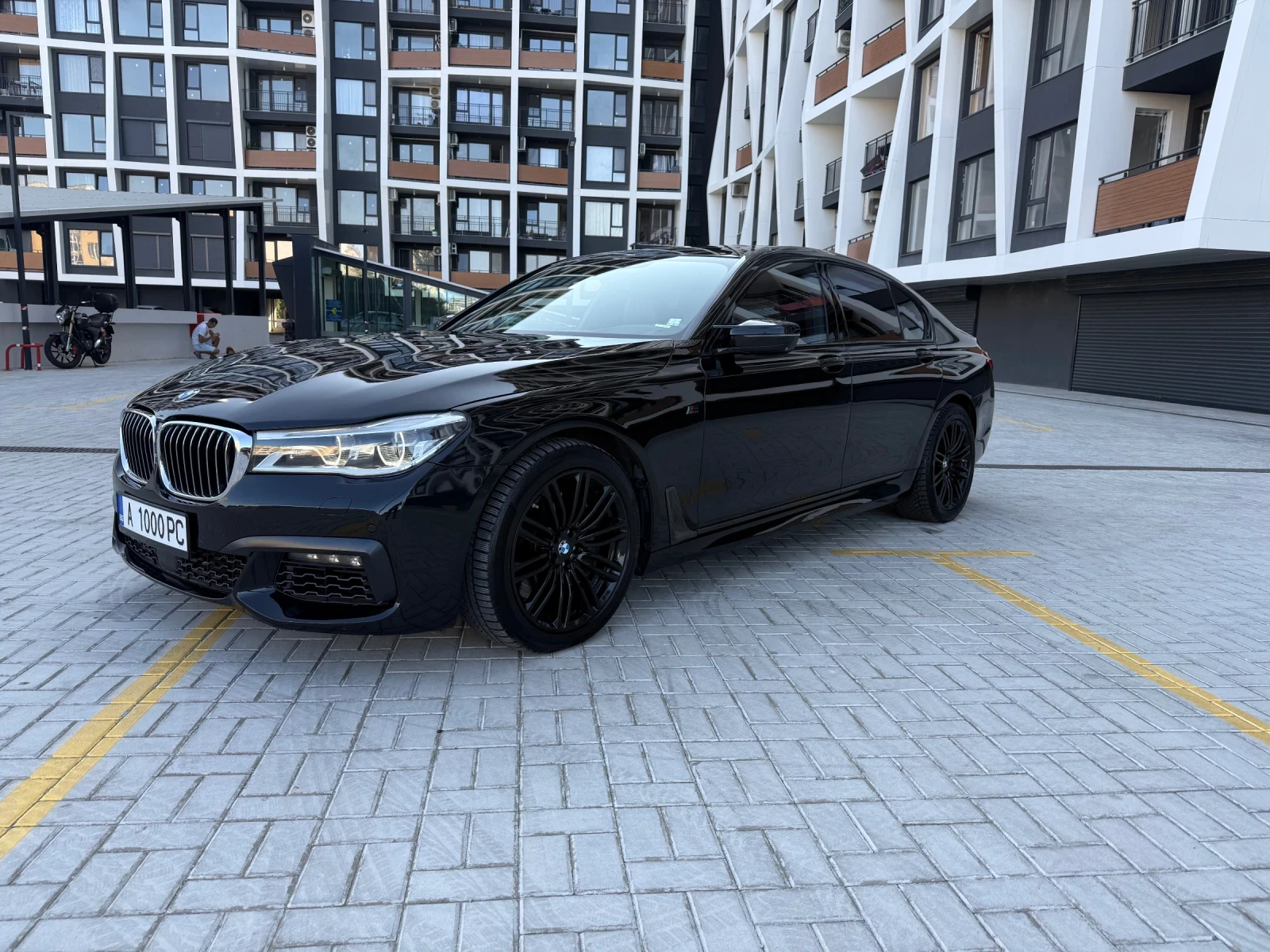 BMW 750 i xDrive M  - изображение 4