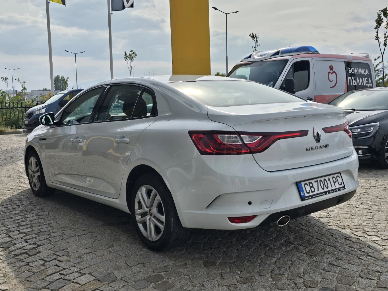 Renault Megane 1.3TCe 140 ../Life | Mobile.bg   7