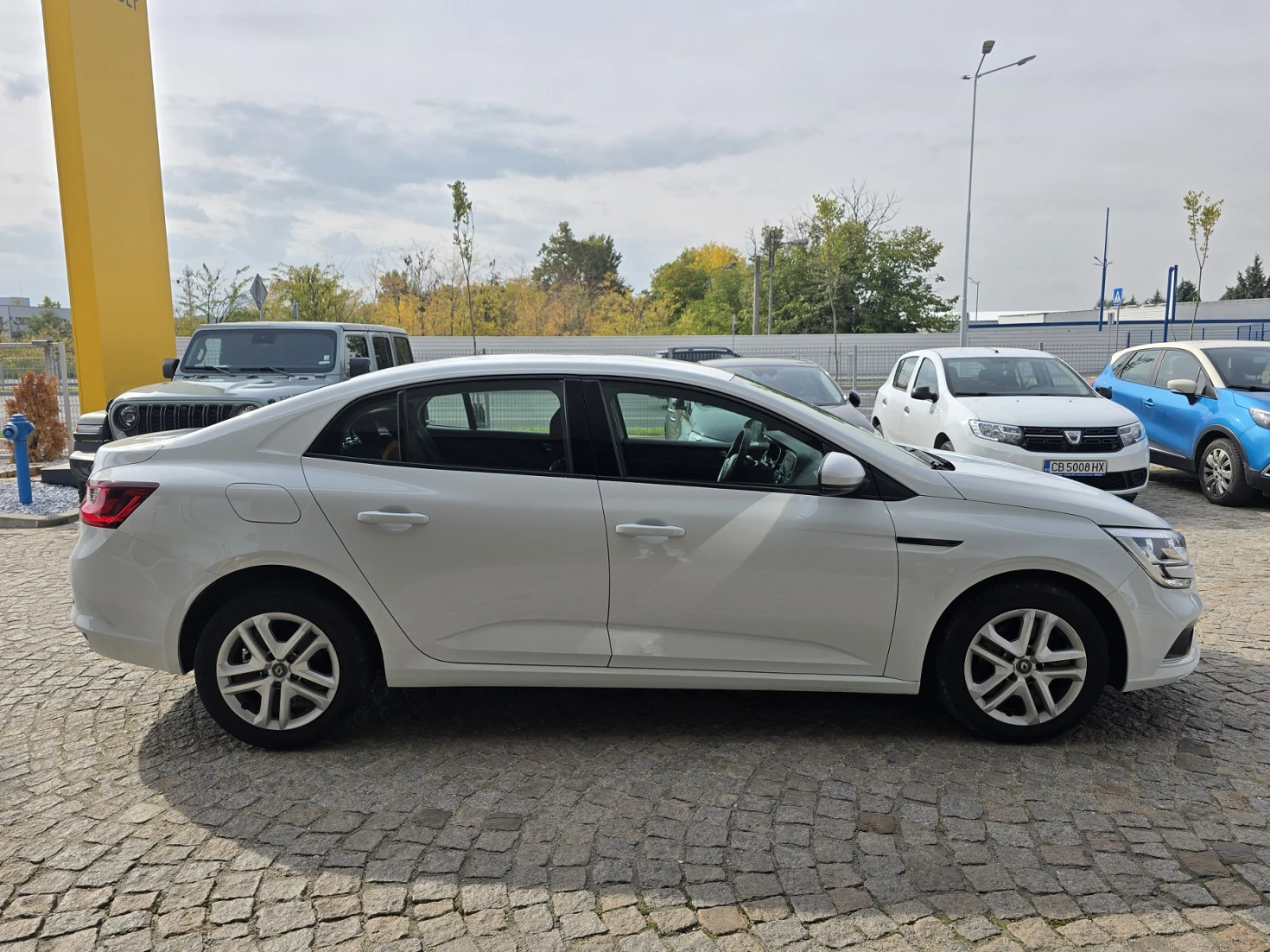 Renault Megane 1.3TCe 140 ../Life | Mobile.bg   4