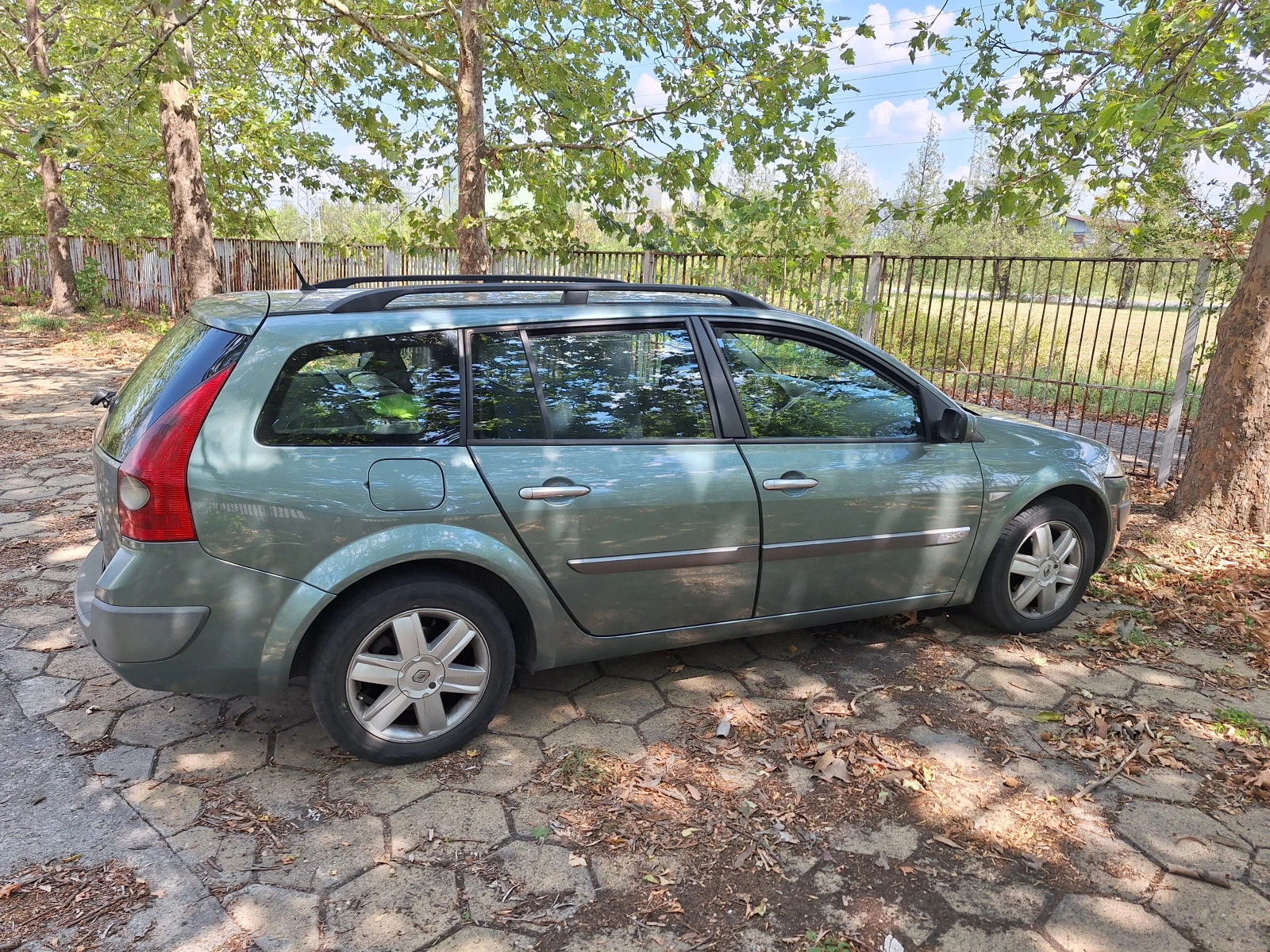 Renault Megane II 1, 9dci | Mobile.bg — изображение 2