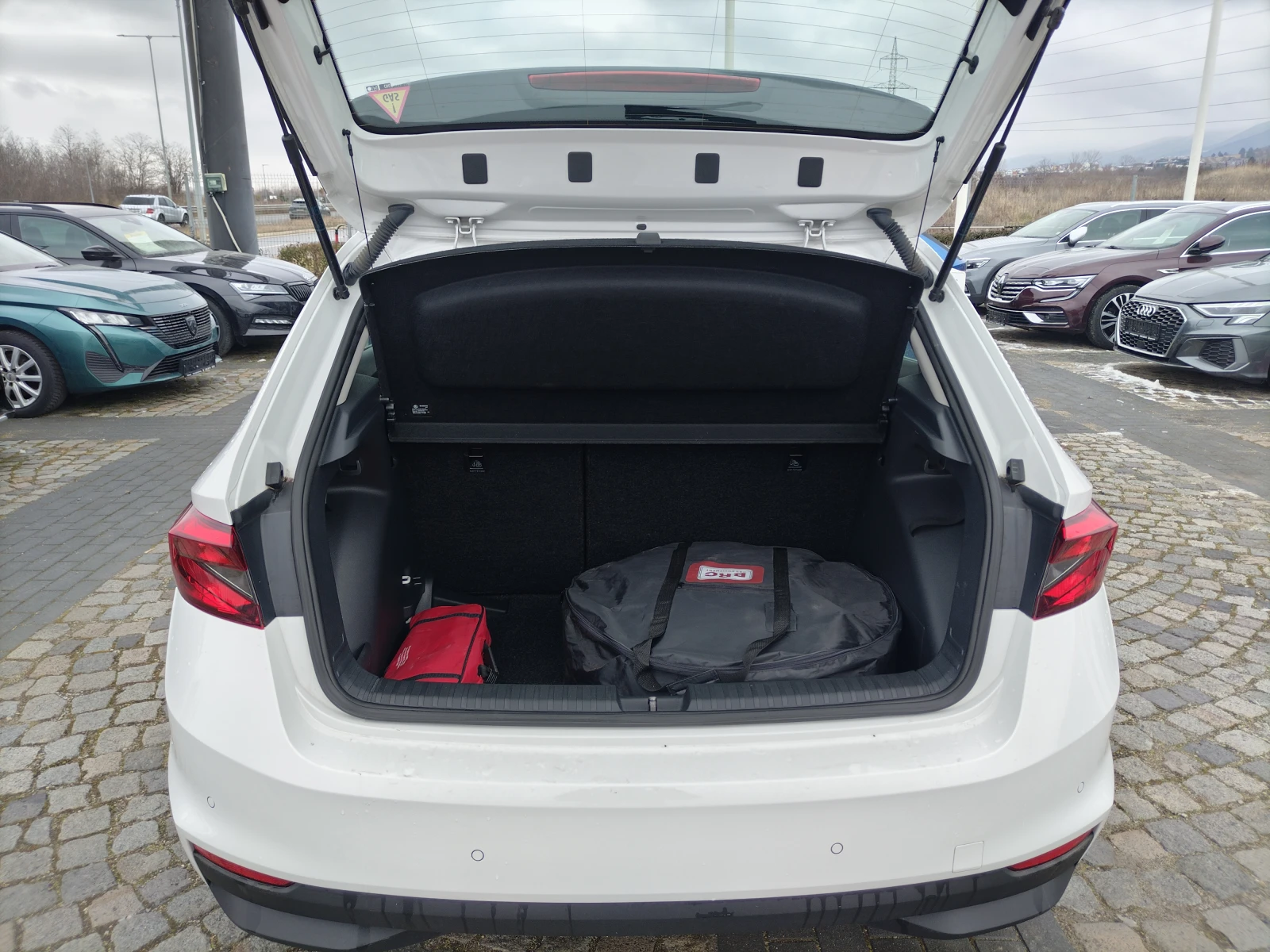 Skoda Fabia AMBITION/1, 0 MPI 65 �.�. ���/������ | Mobile.bg � ����������� 15