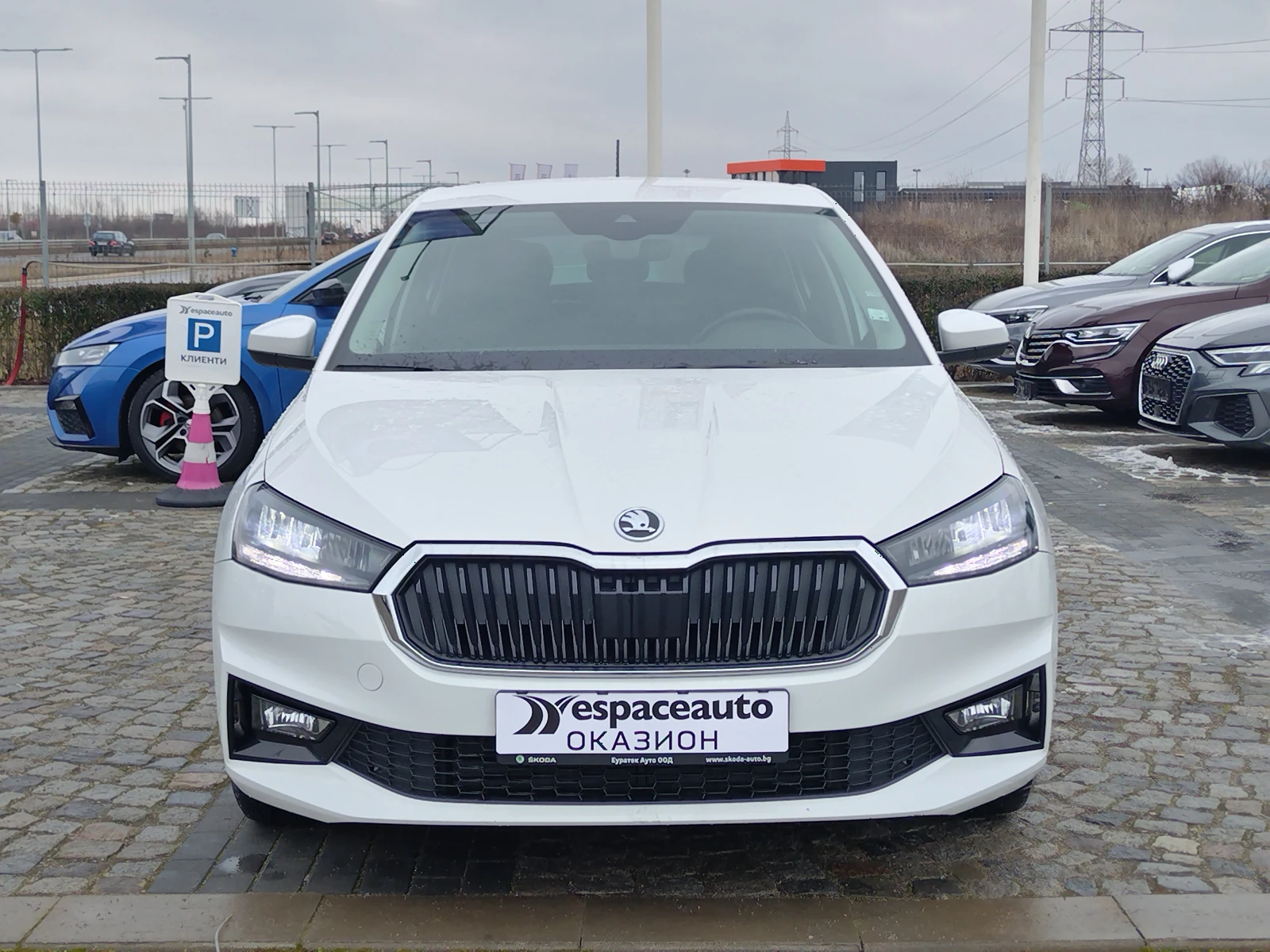 Skoda Fabia AMBITION/1, 0 MPI 65 к.с. Газ/Бензин - изображение 2