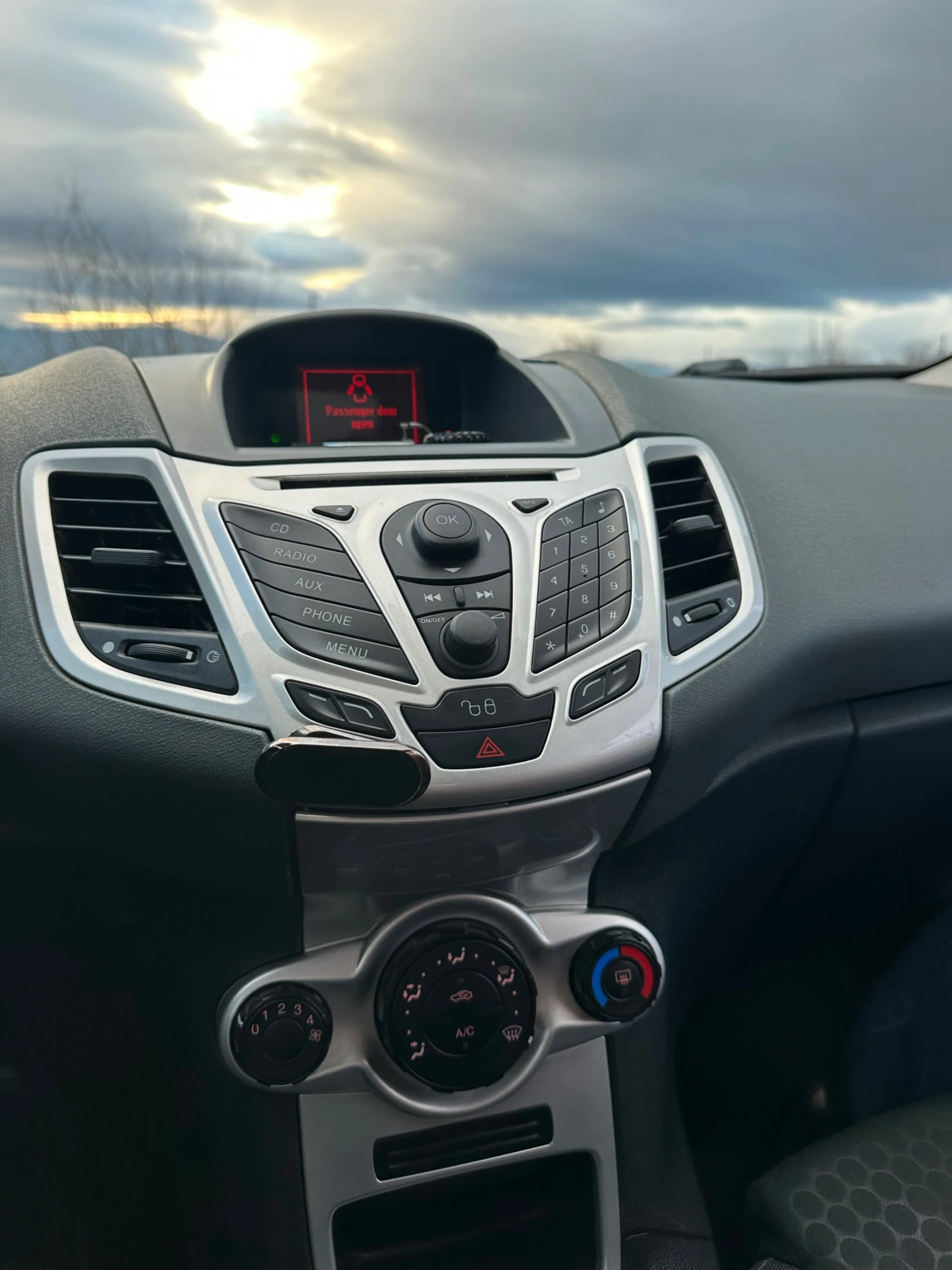 Ford Fiesta 1.6 120кс ГАЗ - изображение 10