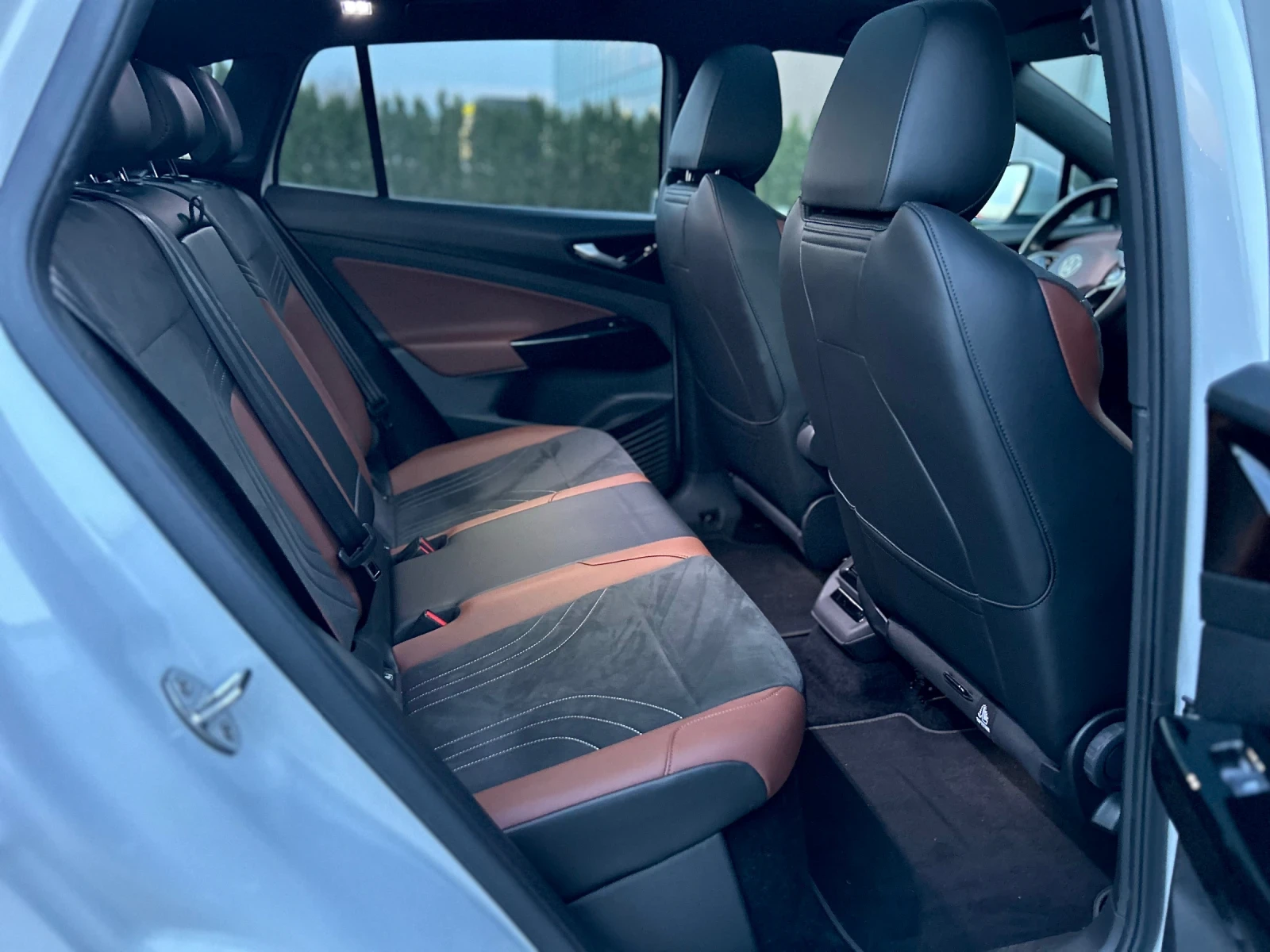 VW ID.4 PRO/82kWh/FULL/Гаранция, снимка 13 - Автомобили и джипове - 53866976