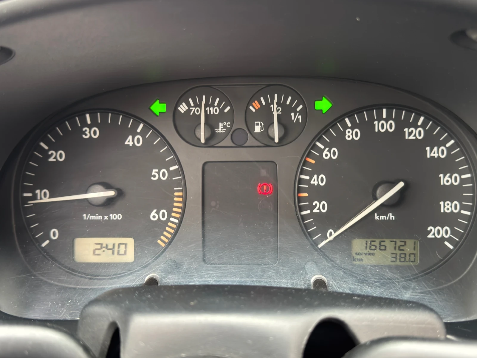 VW Polo 1.4, снимка 13 - Автомобили и джипове - 53915123