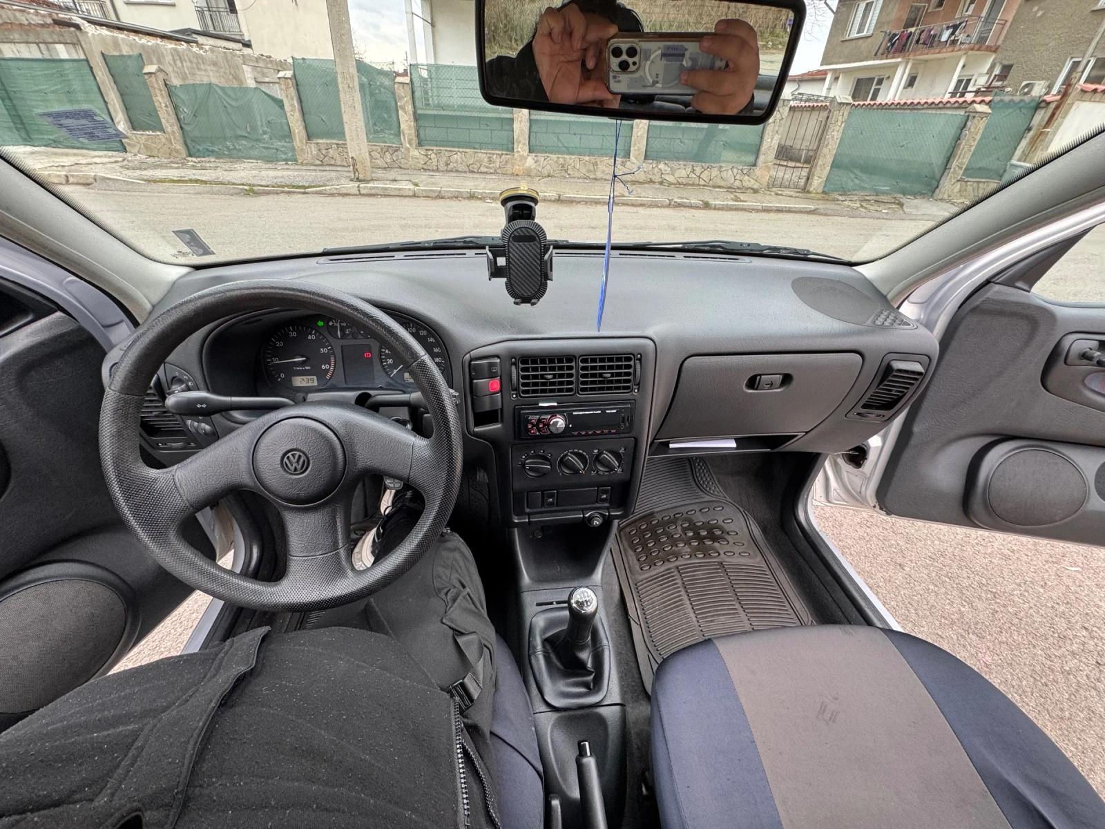 VW Polo 1.4, снимка 12 - Автомобили и джипове - 53915123