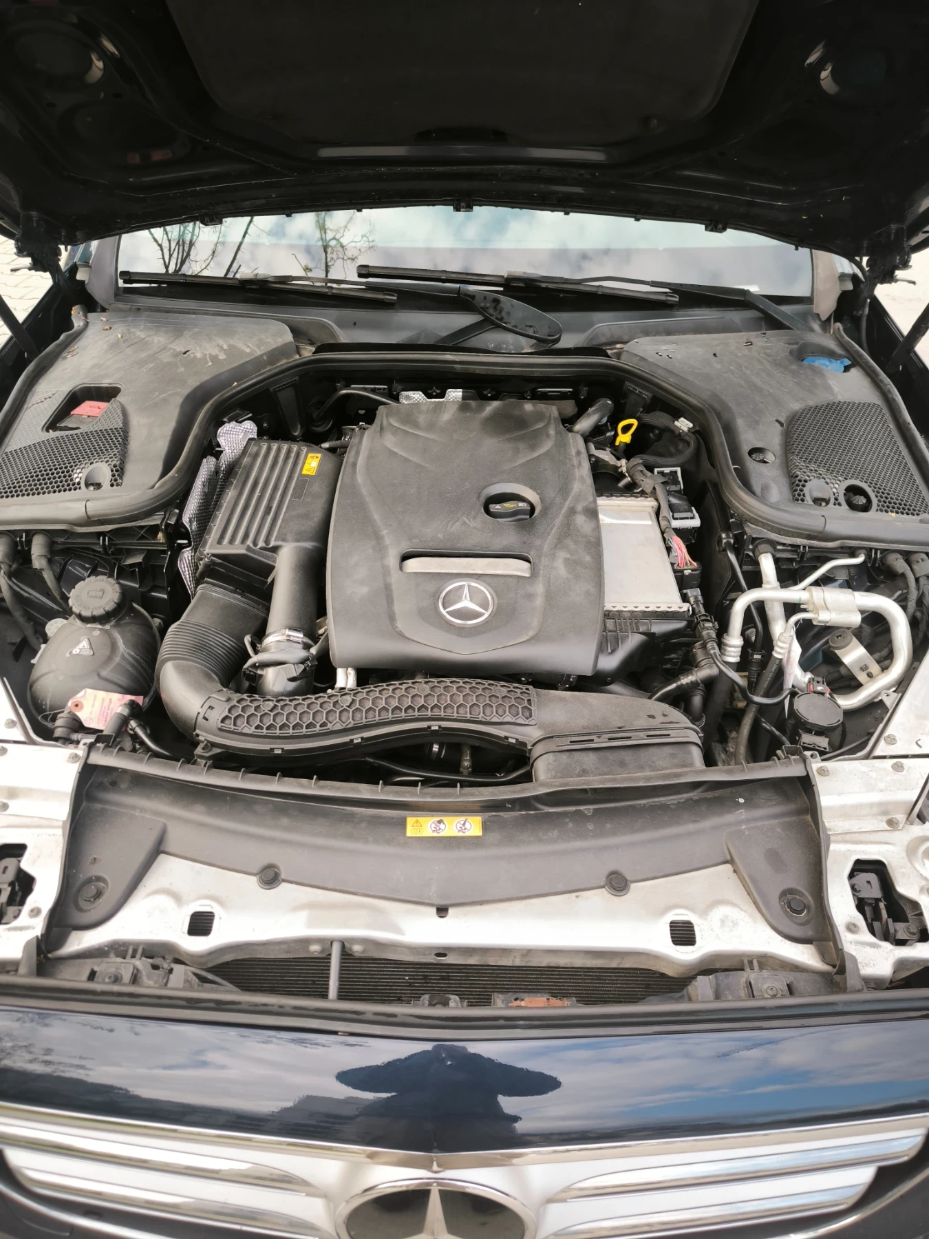 Mercedes-Benz E 300 AMG пакет, 4 matic, 360, Pano, Burmester , снимка 5 - Автомобили и джипове - 54510692